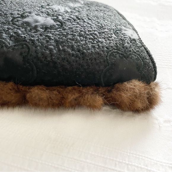 VINTAGE HAND CRAFTED BROWN FUR BLACK EMBROIDERED MUFF HAND WARMER POUCH - OS - Picture 6 of 9